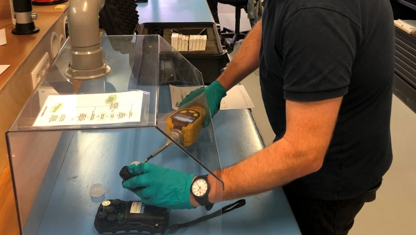 7Solutions GmbH - Auch kontaminierte Geräte müssen gewartet werden